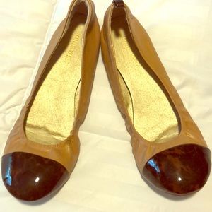 Nine West tortious toe camel flats